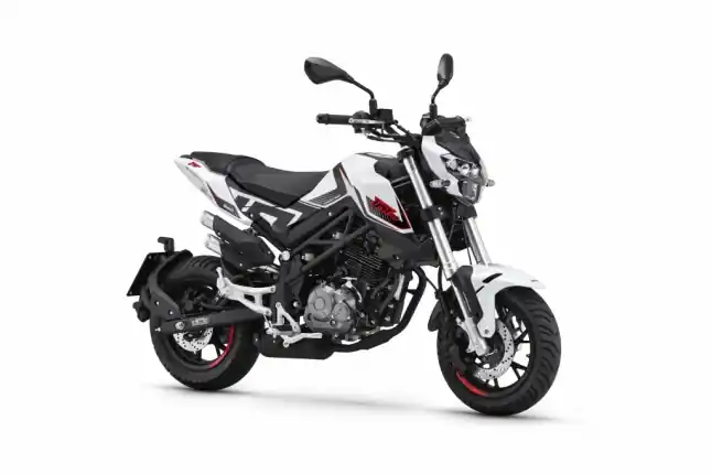 Benelli TNT 125 E5 bílá - Doprodej zásob
