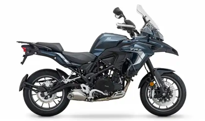 Benelli TRK 502 modrá | Sleva navíc