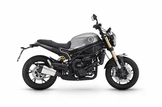 Mezi nejprodávanějšími | Benelli Leoncino 800 šedo-stříbrná