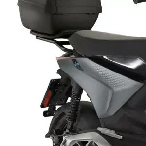 K objednání - Montážní sada na topcase pro Piaggio 1
